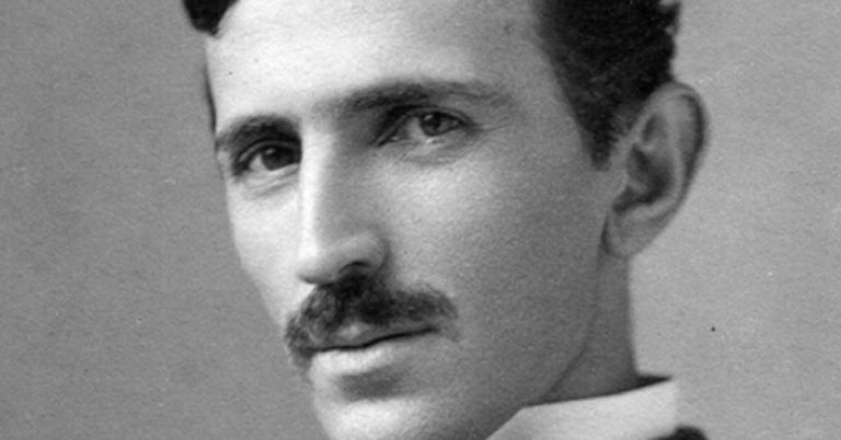 12 Brilliant Quotes From History That Will Make You Laugh or Cry