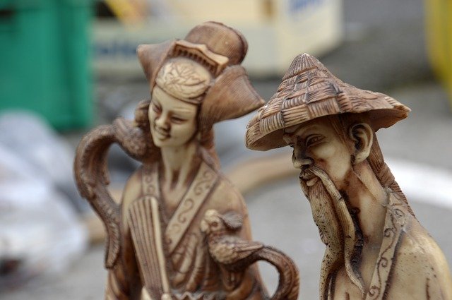 figurine of a Chines couple